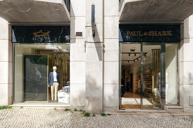 A loja da Paul & Shark na Avenida da Liberdade.