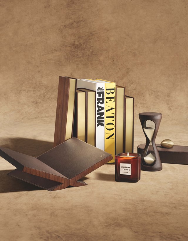 Diversos objetos The Library Collection, Assouline