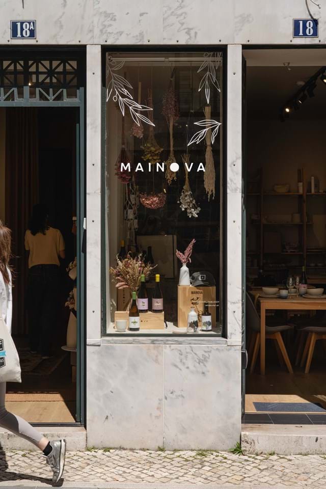 Loja pop-up Mainova, em Campo de Ourique.