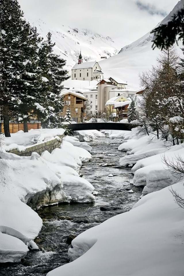 Os passeios idílicos das montanhas