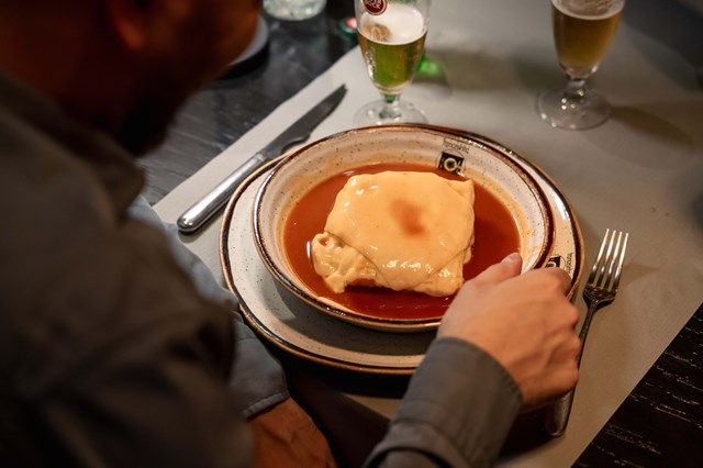A francesinha do Francesinha Café.