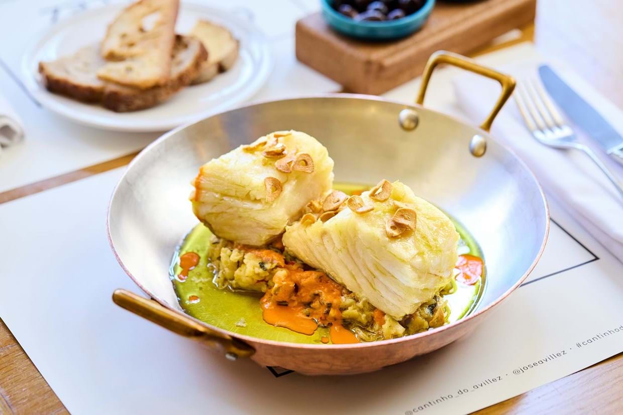 Lombo de bacalhau com cebolada