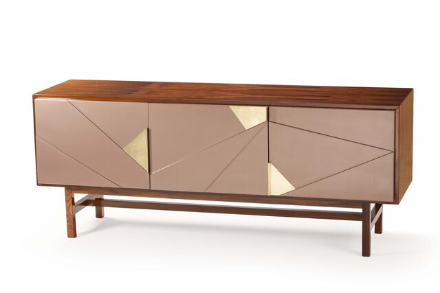 Aparador Jazz em madeira, MDF lacado e latão polido, Mambo Unlimites Ideas (preço sob consulta) copy.jpg