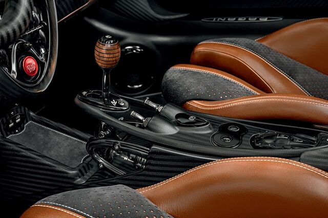 O Pagani Huayra Roadster BC celebra a elegância do design italiano