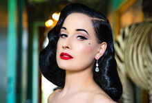 A arte de criar mistério e seduzir de Dita Von Teese