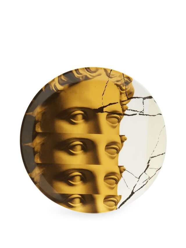 Prato em cerãmica, €123, PAM, exclusivo em matchesfashion.com .jpg