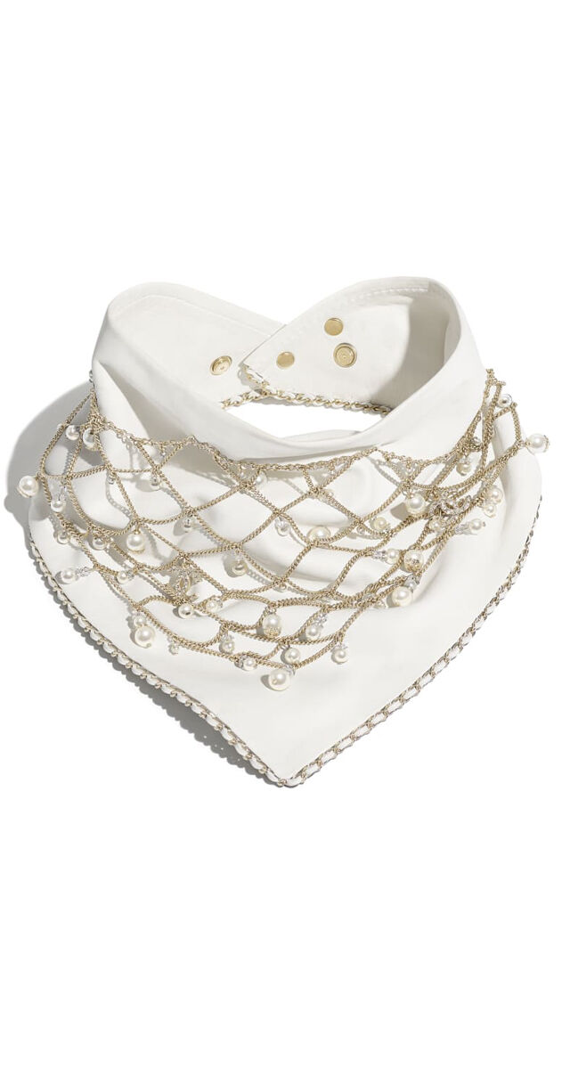 2019-10-01_18_10_36 4 Chanel.jpg