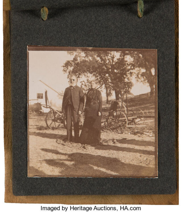Álbum de fotos dos pais e da família de Steinbeck