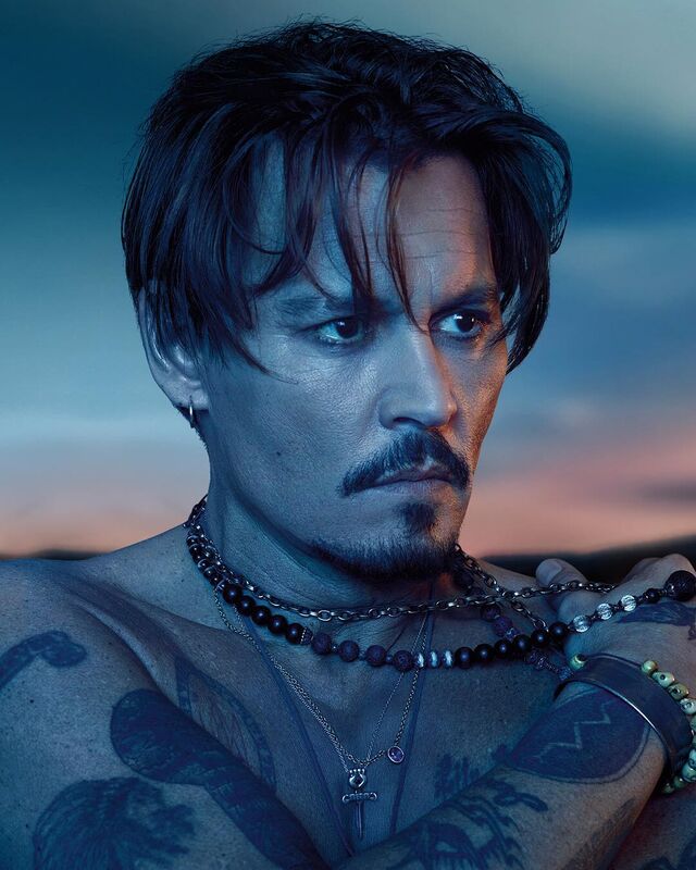 Johnny Depp na campanha do perfume Sauvage, da Dior