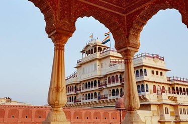 O primeiro palácio real chegou ao Airbnb