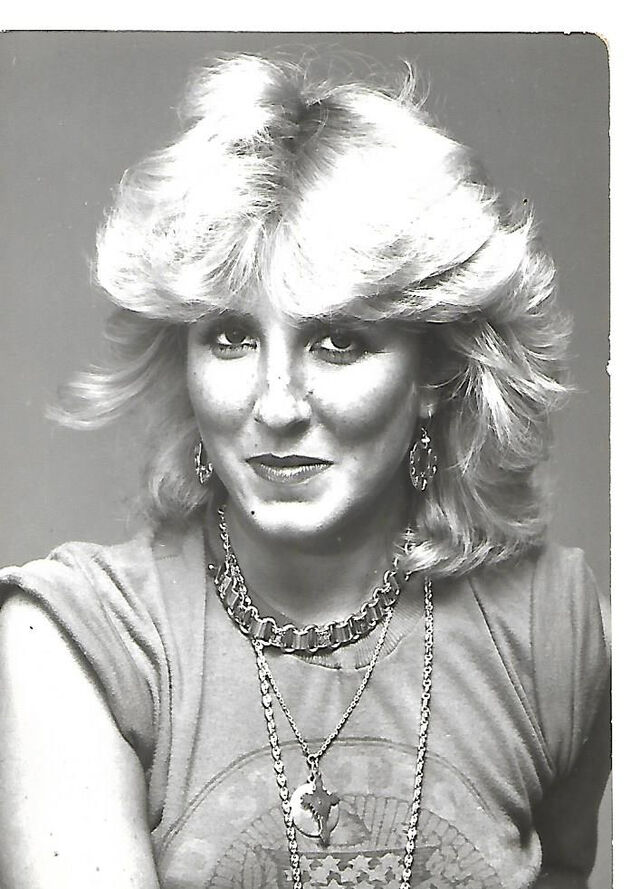 "A nossa maluqueira [nos tempos do Frágil] acontecia sem redes sociais, sem telemóveis e sem selfies", conta Susana Marques Pinto