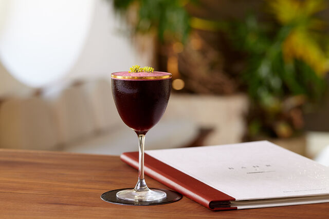 Nos cocktails, recomendamos os Mezcal, que podem ser o Ilegal Añejo (€11), o Derrumbes Nº 1 (€16) ou o Casamigos (€12).