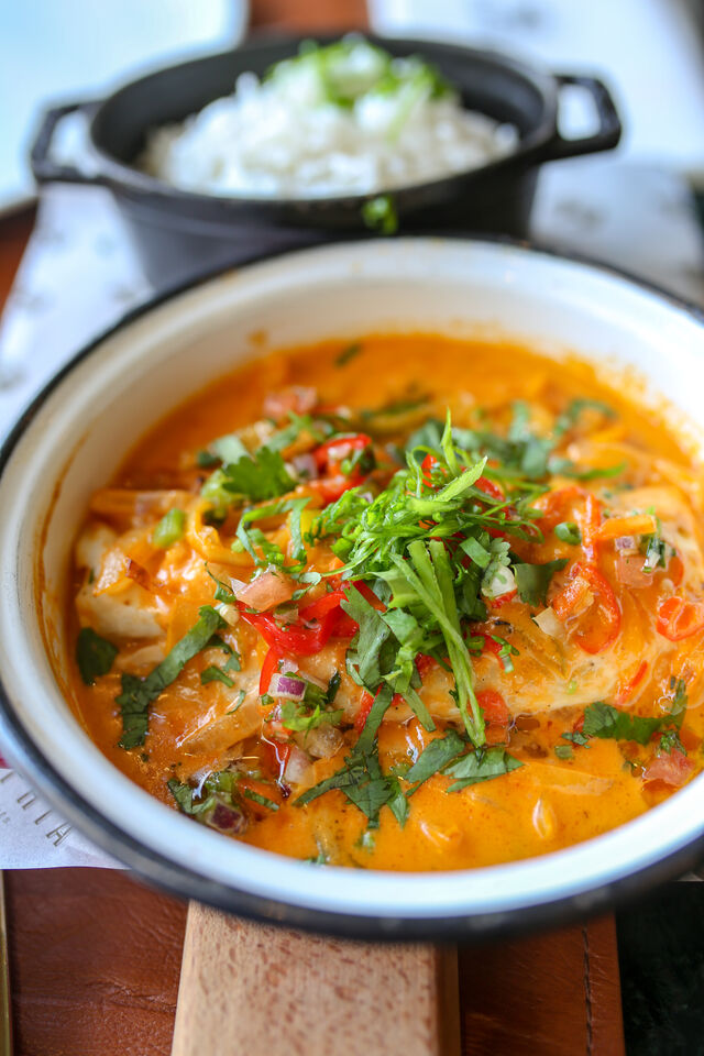 Moqueca de peixe à moda da Guiné-Bissau é um dos novos pratos acabados de chegar ao Geographia.