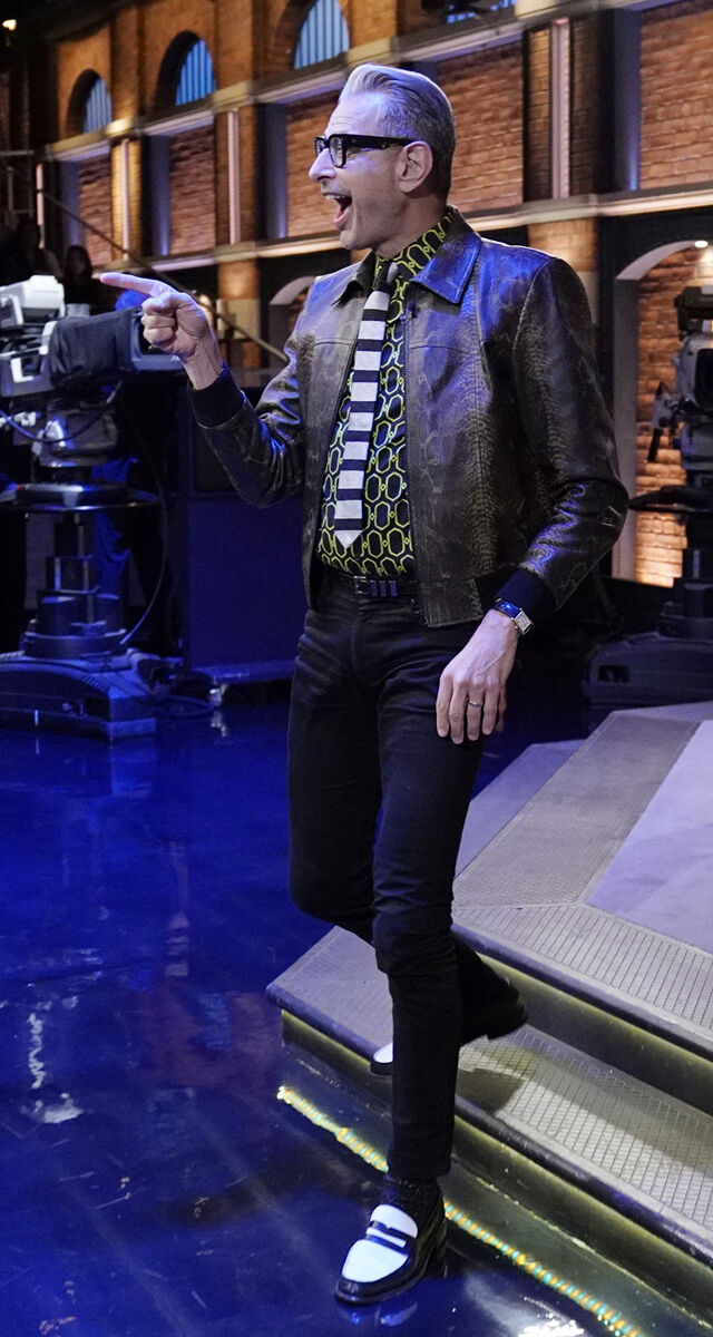 Jeff Goldblum no programa Late Night with Seth Meuers a 27 de novembro.