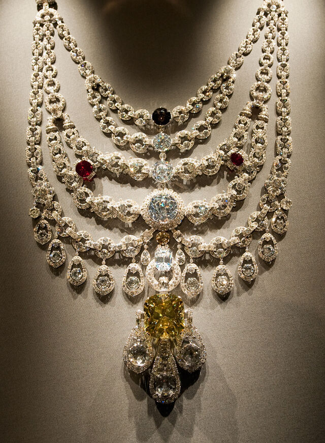 O colar Patiala, reconstruído por Cartier em 1925