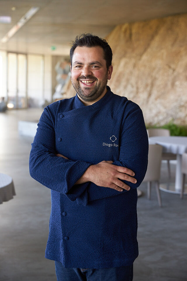 Diogo Rocha recorda um episódio especial. "Aconteceu no restaurante Steirereck em Viena, quando, durante uma maravilhosa refeição, chegou o momento dos queijos e foi-nos apresentado o melhor carro de queijos que alguma vez tinha visto."