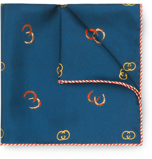 2019-12-20_20_34_12 Lenço de bolso em seda, €120, Gucci.png