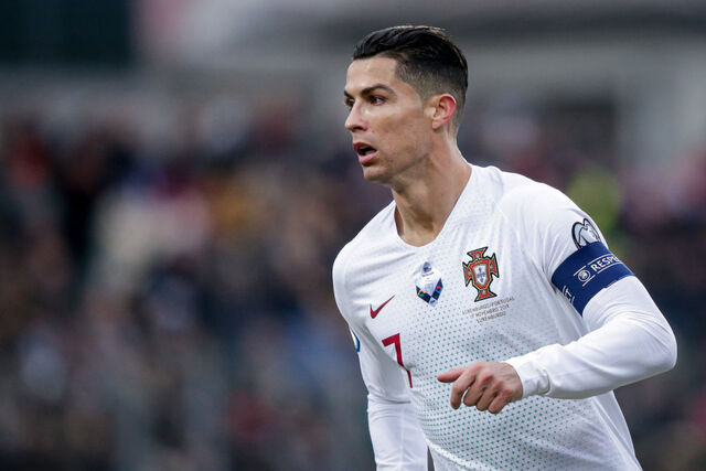 Cristiano Ronaldo no jogo de qualificação da seleção nacional com o Luxemburo para o Euro 2020