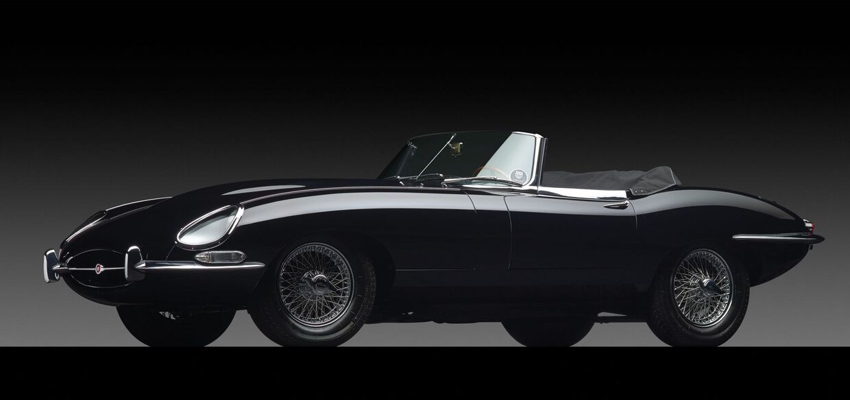 Jaguar E-Type mantém-se sem rival na beleza e na sensualidade.