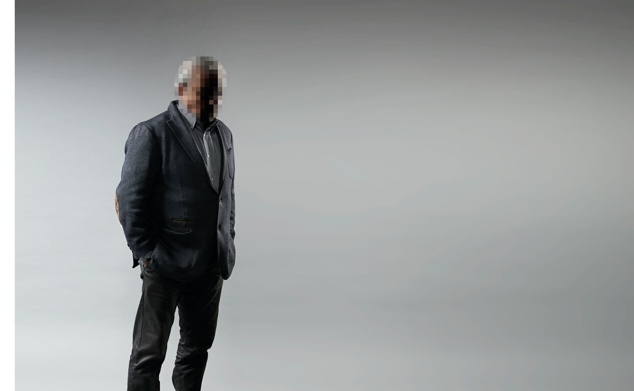 O antigo agente da Mossad Dani, fotografado por Jude Edginton.