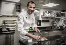 Doces luxos: as sobremesas do Ritz de Paris em livro