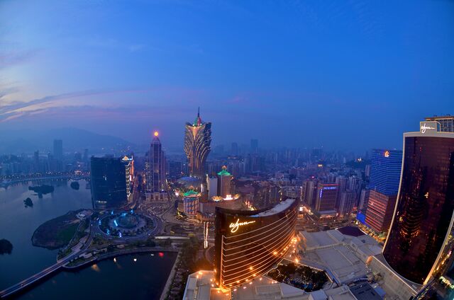 Os casinos de Macau, na imagem, excedem a imaginação do Cinema.