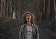 Universidade de Yale tem curso grátis para atingir a felicidade 