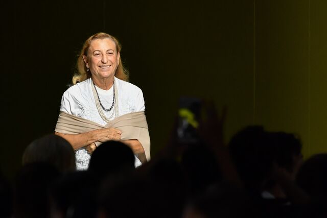 Miuccia Prada também contribuiu para equipar hospitais italianos.