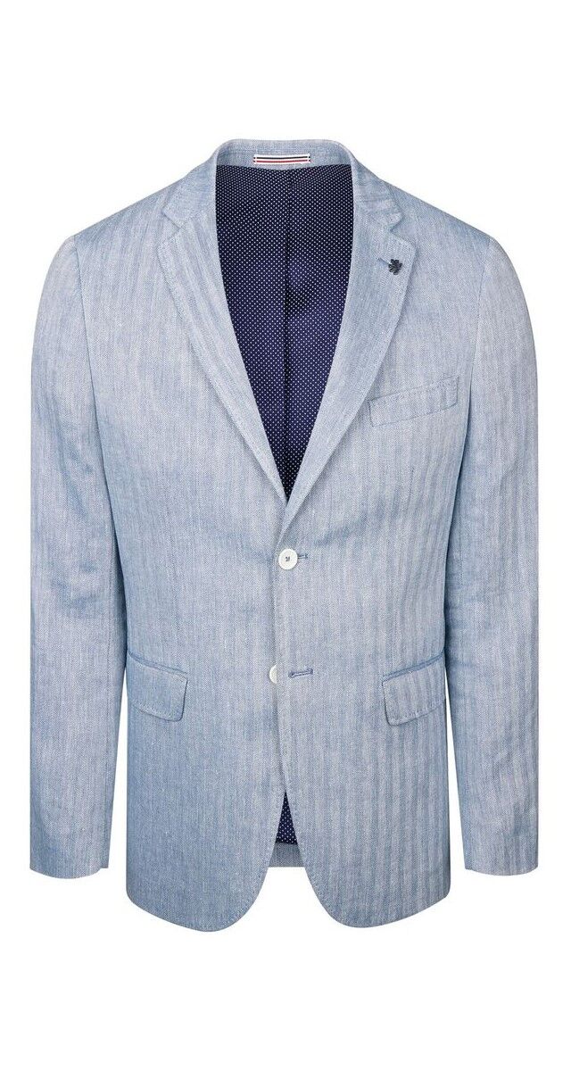 Lion of porches 229_99E.jpg