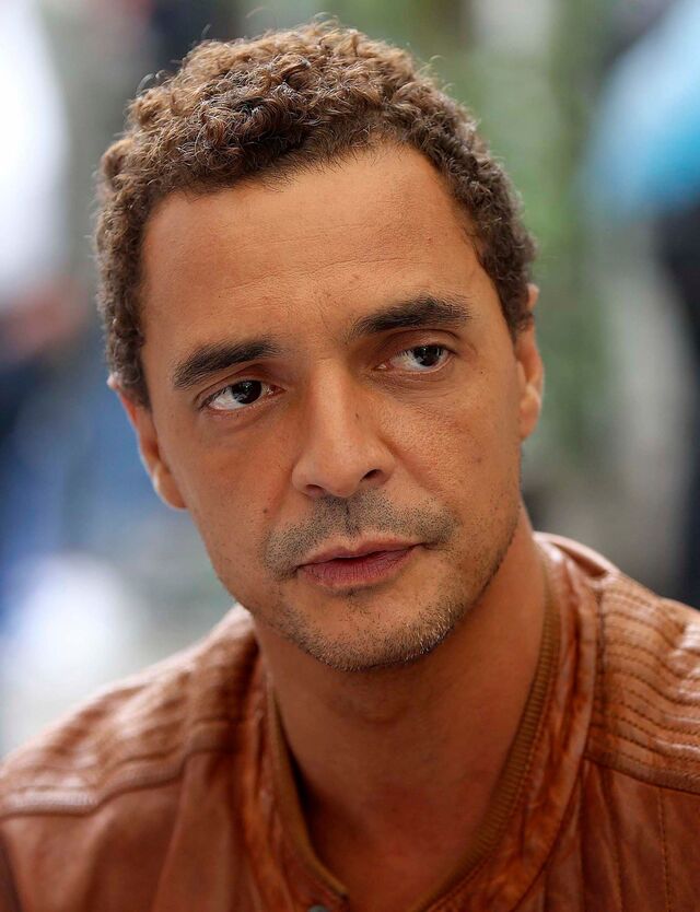 O ator angolano Pedro Hossi é Xanana Gusmão no novo filme da Netflix 'Sergio'