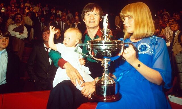 Alex Higgins com a mulher, Lauren Higgins.