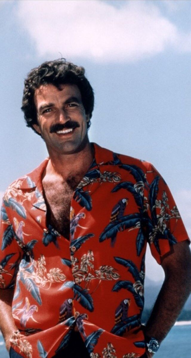 Tom Selleck em Magnum P.I. (1980)