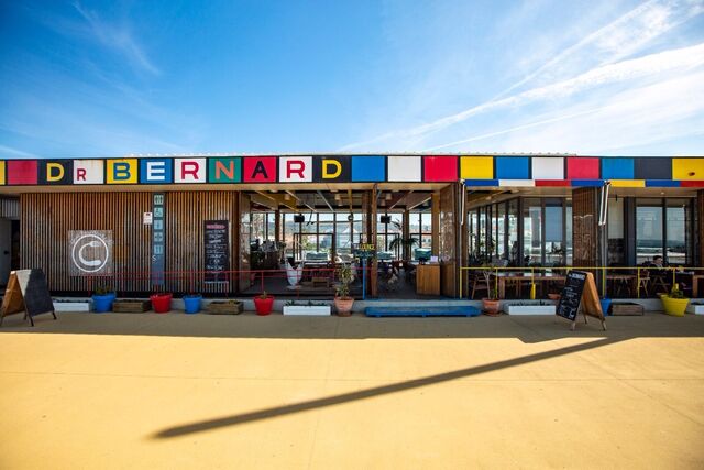 Restaurante Dr. Bernard na Costa da Caparica.