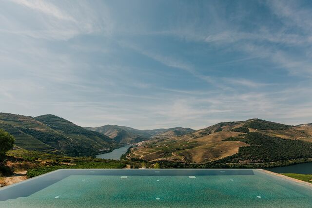 "Dizem que esta é a 'a mais bonita piscina do Douro' e parece-nos que têm razão"