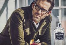 Ryan Reynolds vende gin por quantia astronómica