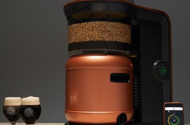 Esta máquina permite fazer a sua própria cerveja em casa