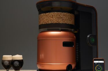 Esta máquina permite fazer a sua própria cerveja em casa