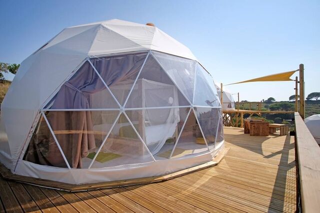 As casas Dome do Eco Suites & Glamping Boutique Resort.