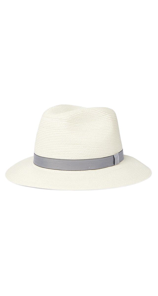 Chapéu em palha, € 490, Loro Piana