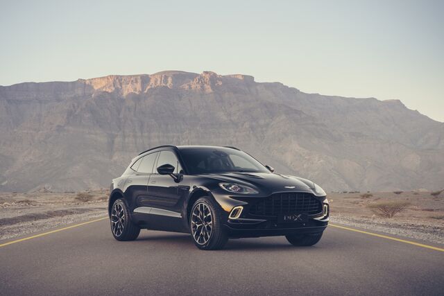 Aston Martin DBX - o primeiro SUV da marca.
