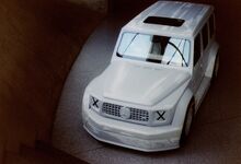 Diretor artístico da Louis Vuitton desenhou Mercedes Classe G de corridas