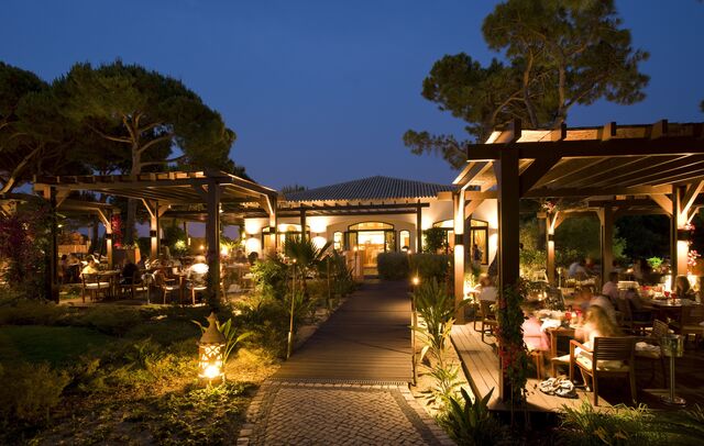 Restaurante Piri Piri Steakhouse, no Pine Cliffs Resort.
