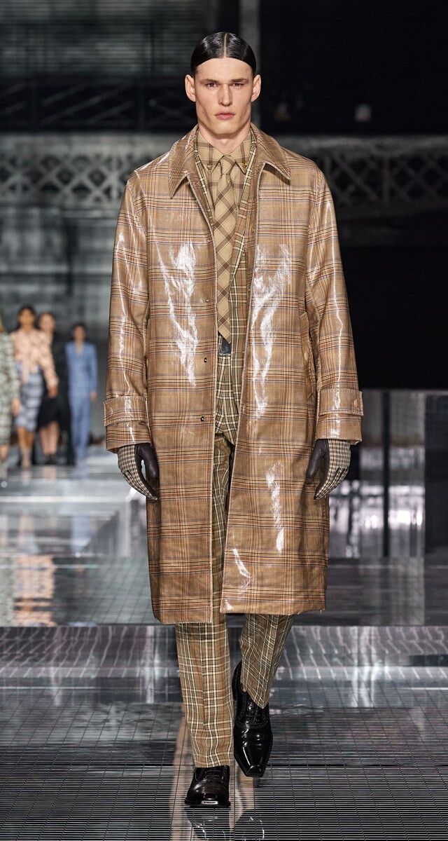 2020-09-14_16_38_45 7 Burberry.jpg