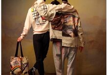 Pull & Bear estampa quadros de Mondrian, Kandinsky ou Blake em t-shirts