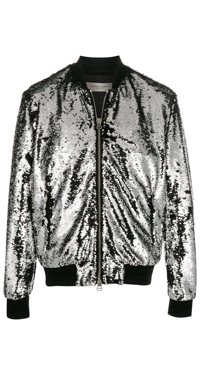 Blusão revestido a lantejoulas, € 845, Golden Goose.