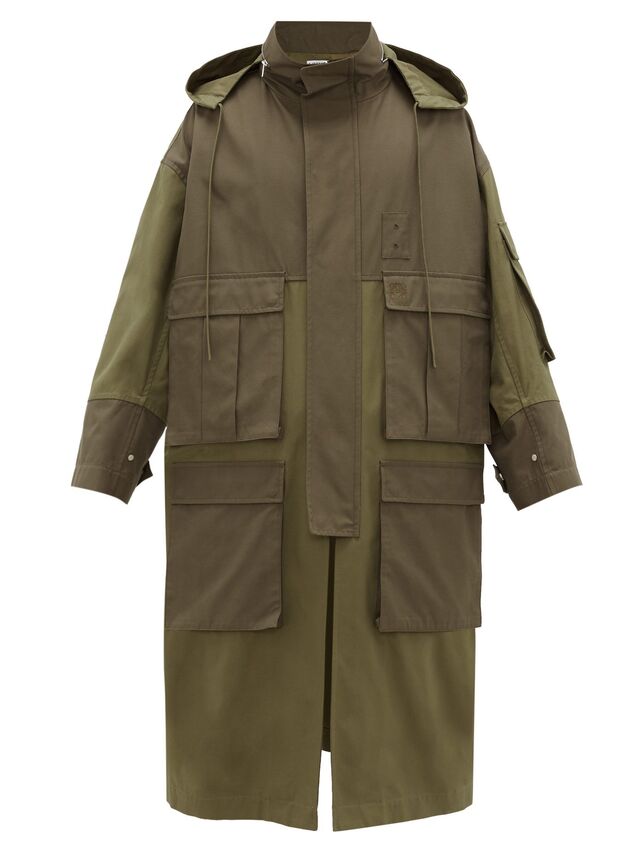 Parka impermeável, € 1900, Loewe.