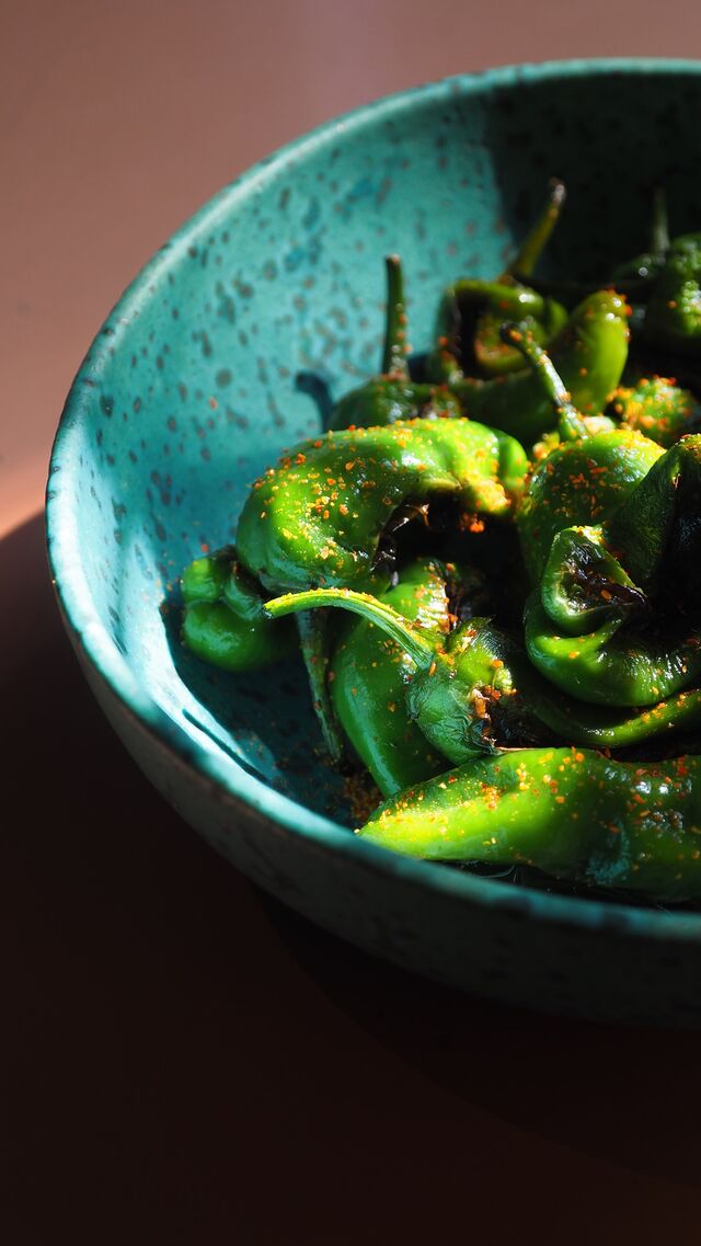 Pimentos padron, um dos petiscos sugeridos na carta.
