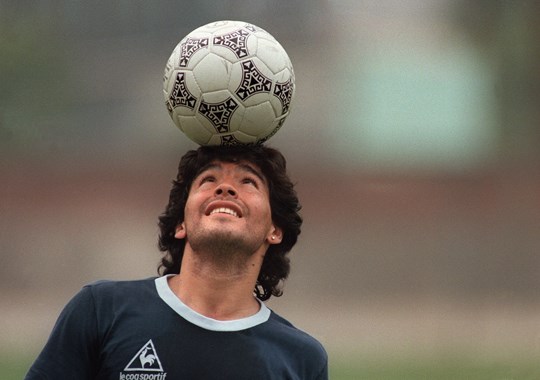 Maradona: o triunfo de um homem comum