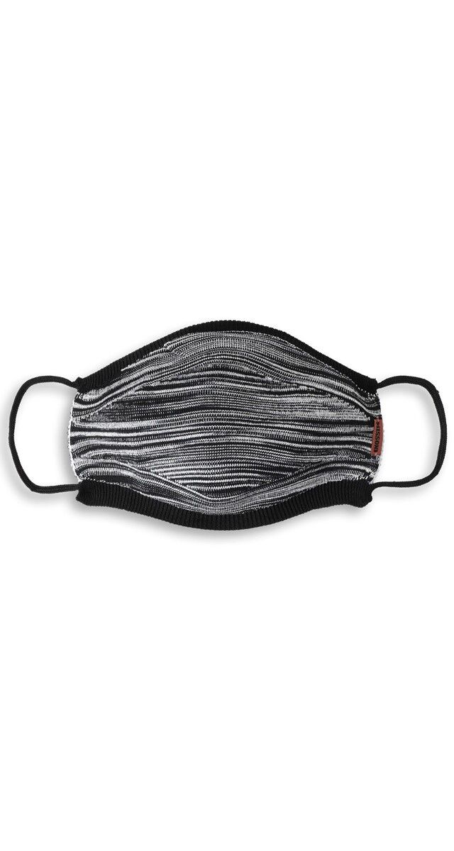 Máscara em malha, € 70, Missoni.