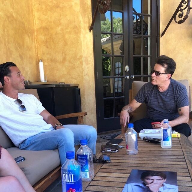 Martin Blencowe com Charlie Sheen